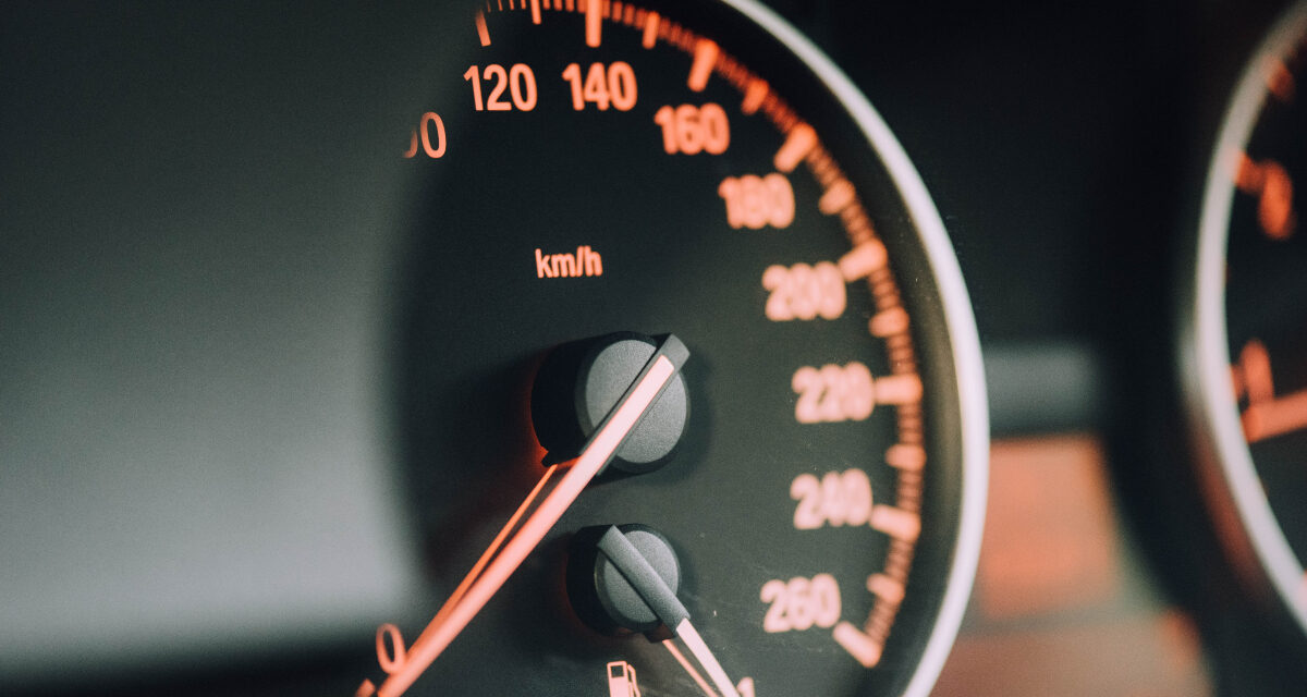 Hastighetsmätare – Lagen om hastighetsmätare kom till 1955